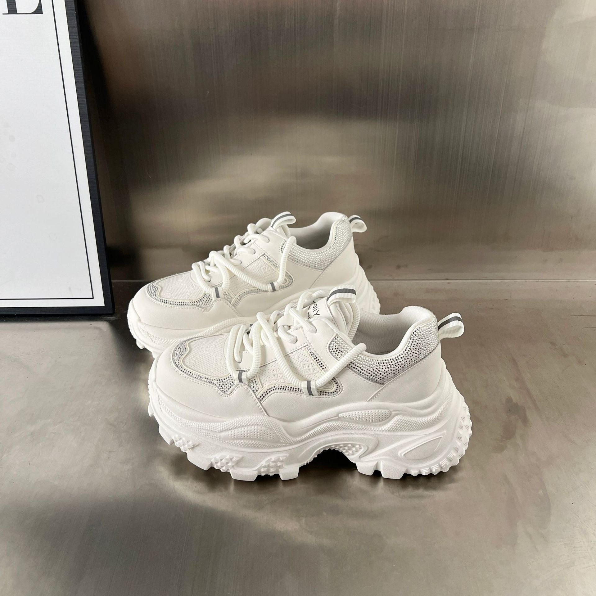 Damen Sportliche Chunky Sneakers mit atmungsaktiver Obermaterialkombination und rutschfester Sohle R&B