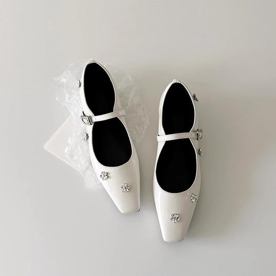 Damen Ballerina-Schuhe mit verziertem Riemen und glänzenden Applikationen R&B