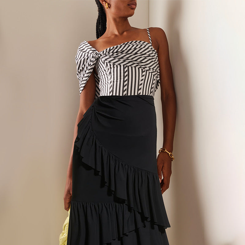 Damen One-Shoulder Badeanzug mit Volantrock R&B