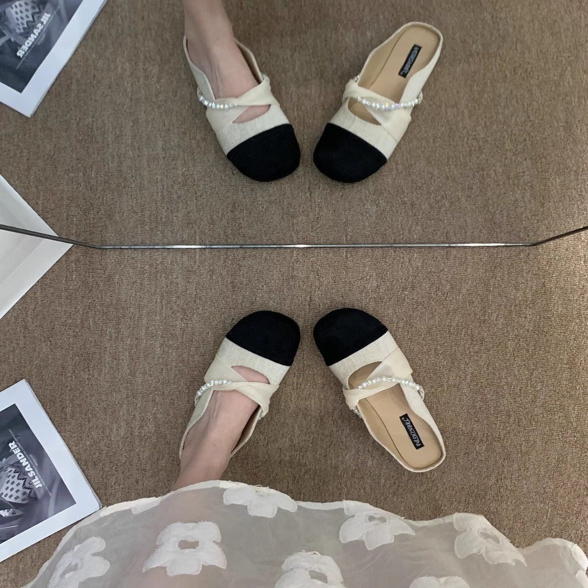 Damen Modische Ballerina-Pantoletten mit eleganter Perlenverzierung R&B