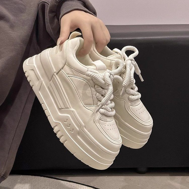 Damen Sportliche Chunky Sneakers mit robustem Sohlenprofil und komfortabler Polsterung R&B