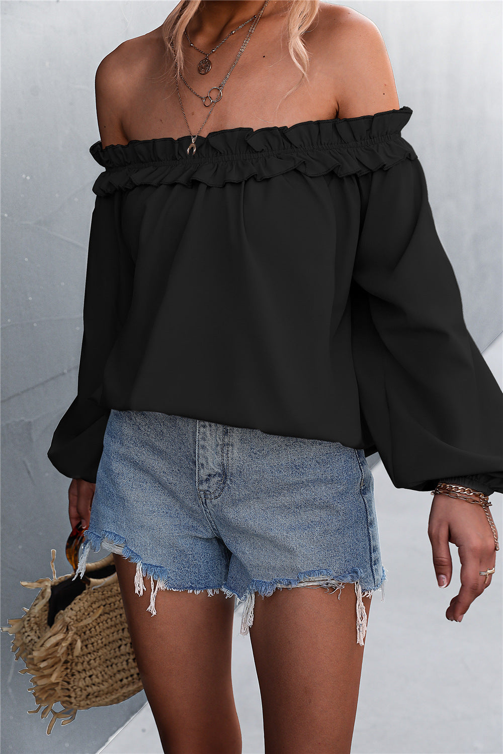 Damen Bluse mit off-shoulder Design und Rüschendetail R&B