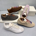 Damen modische Suede Sneakers mit farbigen Schnürsenkeln