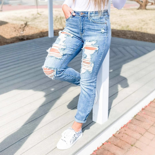 Damen Vintage Destroyed Jeans im entspannten Schnitt mit hohem Bund R&B