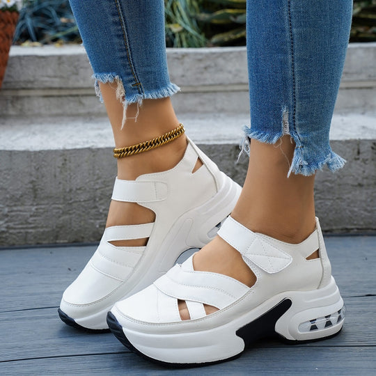 Damen Sportsneaker mit modischem Cut-Out-Design R&B