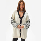 Damen Großer Cardigan mit tierischem Muster und Knopfdetails R&B