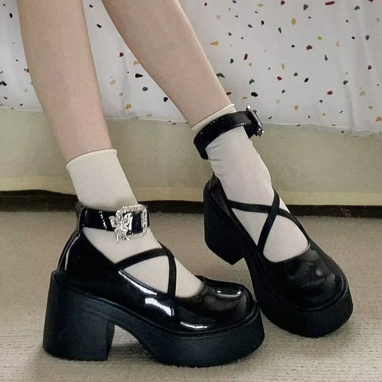 Damen Plateau-Pumps mit elegantem Riemen und modischem Absatz R&B