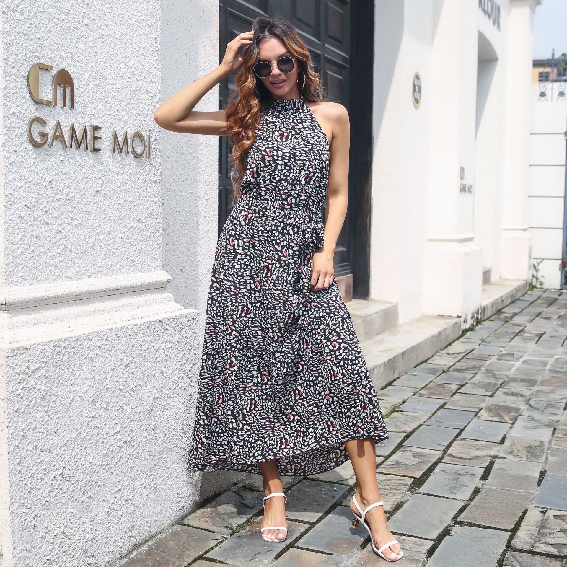 Damen Halbarm Maxikleid mit Blumenmuster und tailliertem Schnitt R&B
