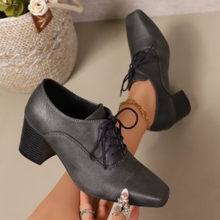 Damen High-Top Schnürschuhe mit elegantem Blockabsatz und R&Brnem Design R&B