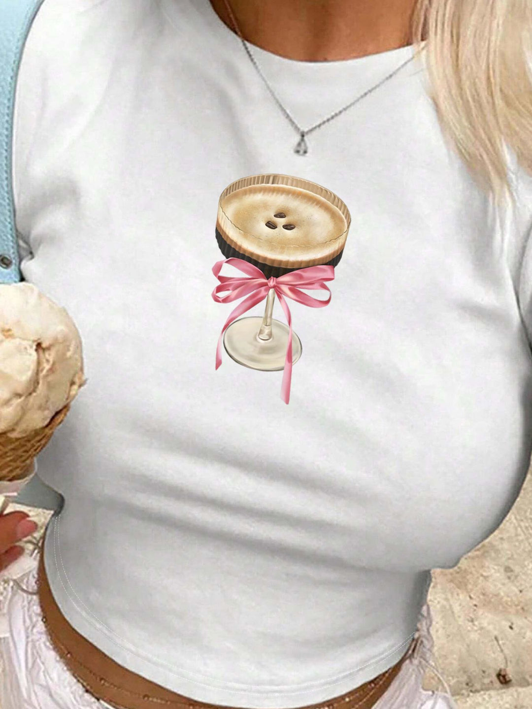 Damen Crop-T-Shirt mit künstlerischem Lippenmotiv und kreativem Druck R&B