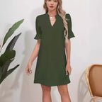 Damen Elegantes Kurzarm-Kleid mit V-Ausschnitt und Schößchen R&B