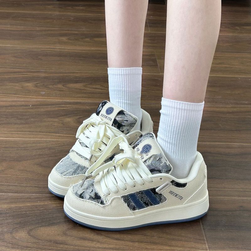 Damen modische Sneakers mit robustem Obermaterial und einzigartigem Design R&B
