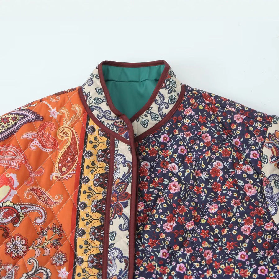 Damen gesteppte Patchwork-Jacke mit praktischen Taschen und farbenfrohem Muster R&B