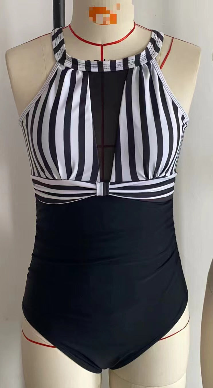 Damen Sportlicher Einteiler-Badeanzug mit raffinierter Mesh-Detail R&B