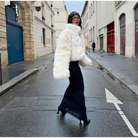Damen Flauschige Kurzjacke mit voluminösen Ärmeln R&B