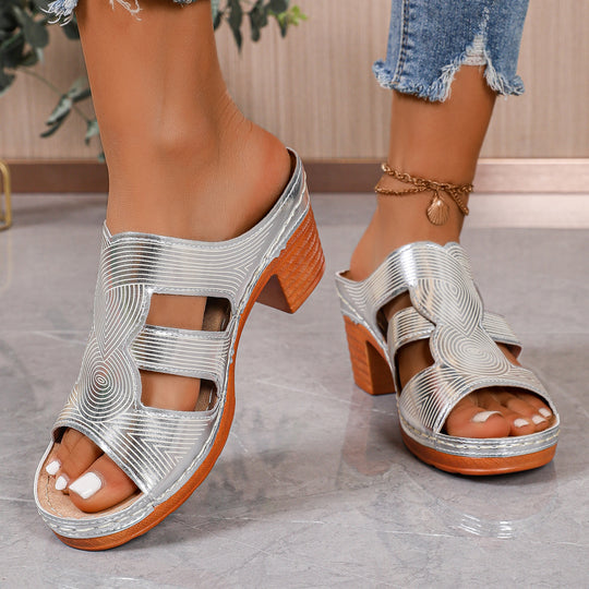 Damen Plattform-Sandalen mit elegantem Schnitt und verzierten Riemen R&B