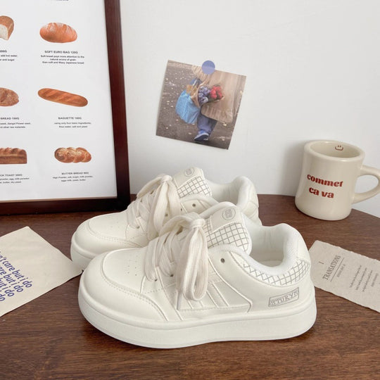 Damen Sneakers im minimalistischen Design mit strukturierter Oberfläche und weicher Dämpfung R&B