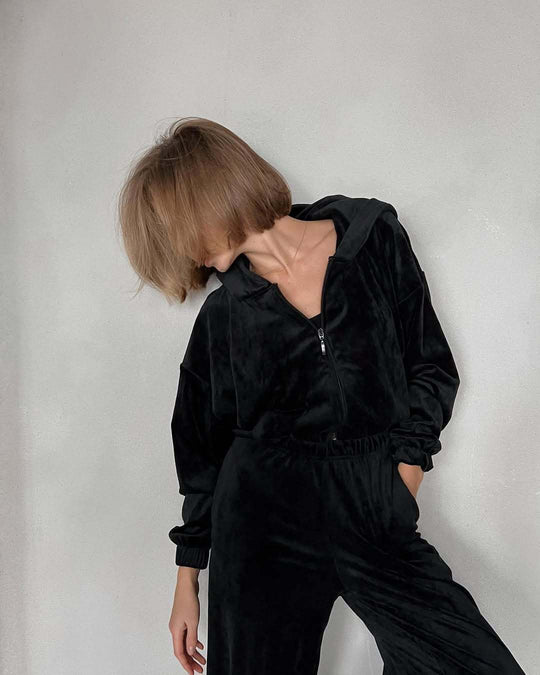 Damen sportliches Velours-Loungewear-Set mit praktischer Kapuze und elastischen Bündchen R&B