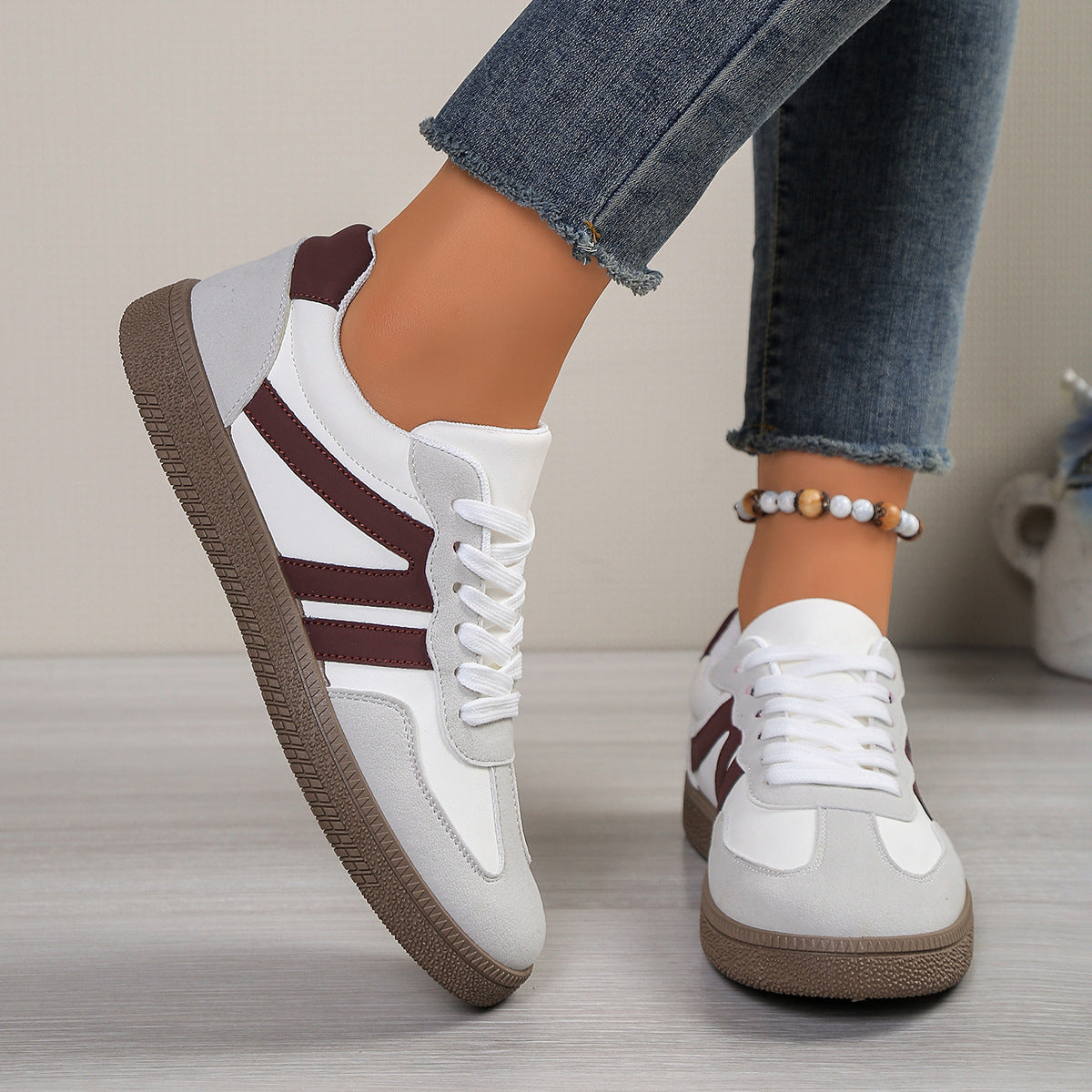 Damen Sportliche Sneakers mit retro-inspiriertem Design und bequemer Sohle R&B