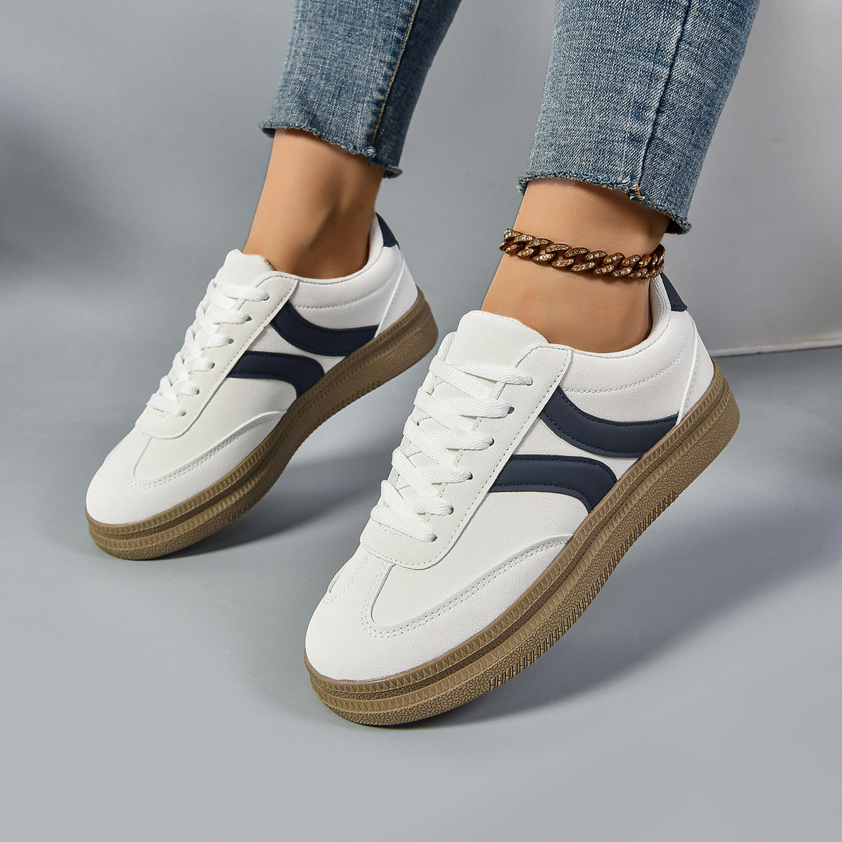 Damen Sportliche Sneakers mit anatomischer Dämpfung und klassischem Design EB