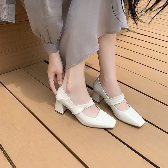 Damen elegante Berufsschuhe mit moderner geschwungener Riemchenverzierung und stabiler Absatzhöhe R&B