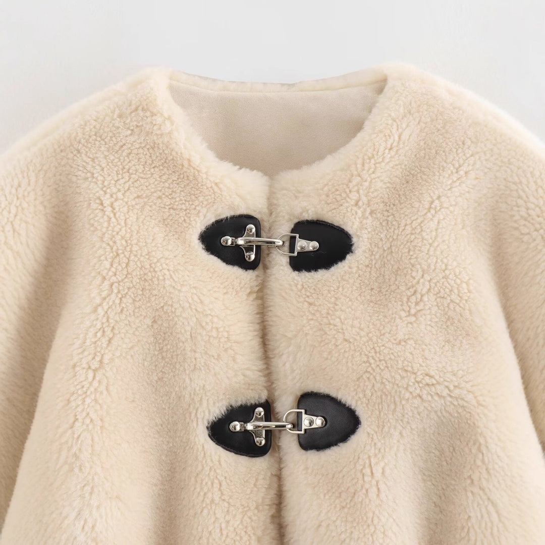 Damen kuschelige Fleecejacke mit dekorativen Knöpfen R&B