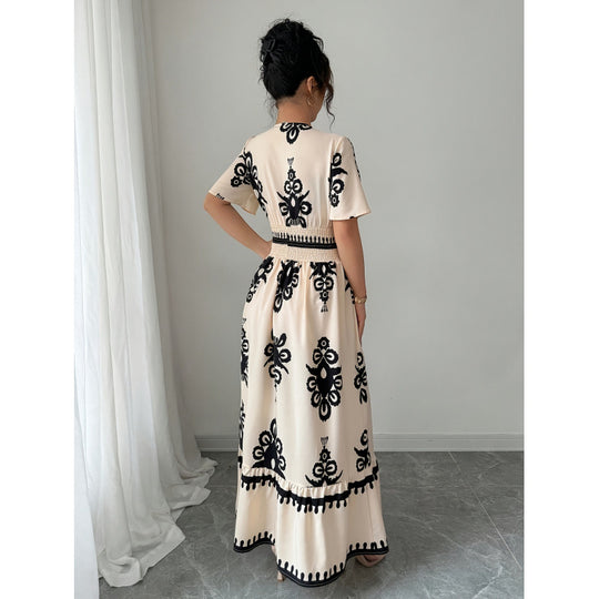 Damen Maxikleid mit einzigartiger Stickerei und Rüschen R&B