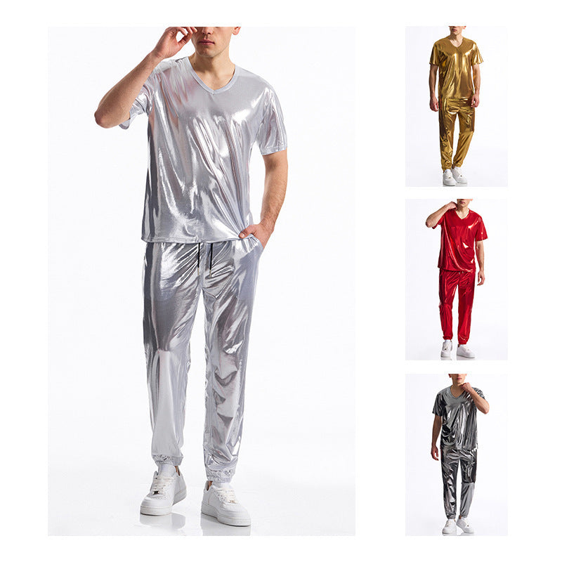 Herren Sportliches Set aus glänzendem Material mit V-Ausschnitt R&B