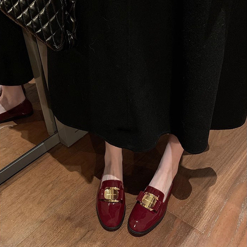 Damen Ballerina-Schuhe mit elegantem Goldakzent und hochwertiger Lackoberfläche R&B