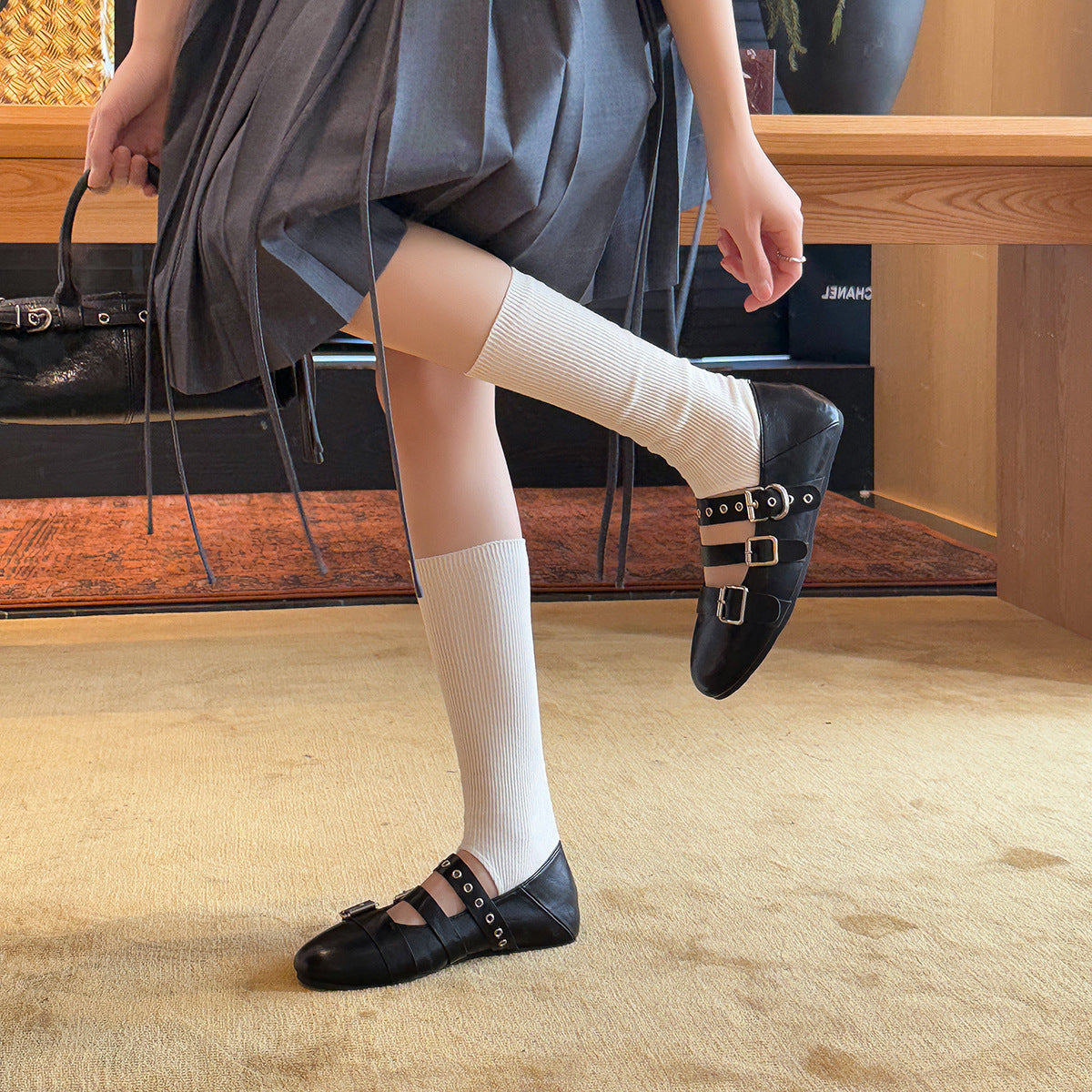 Damen Glänzende Ballerinas mit Riemen und Schnalle