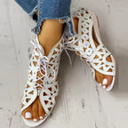 Damen Kunstleder-Sandalen mit Cut-Out-Design und Schnürung R&B