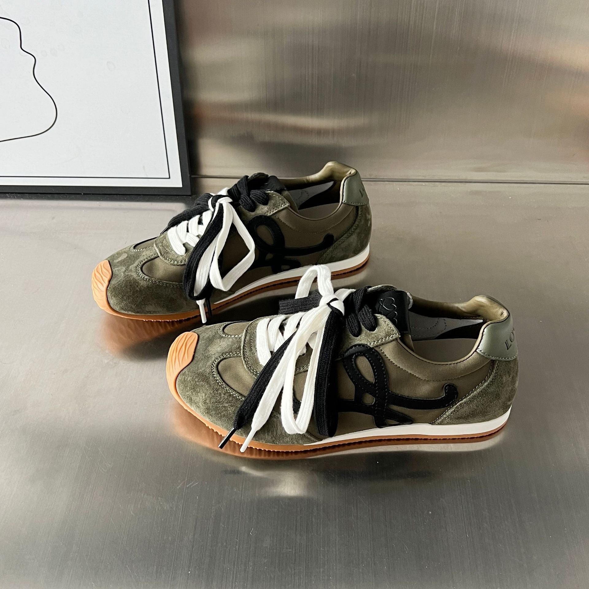 Damen Sportliche Sneakers mit hochwertigem Wildleder und atmungsaktivem Obermaterial R&B