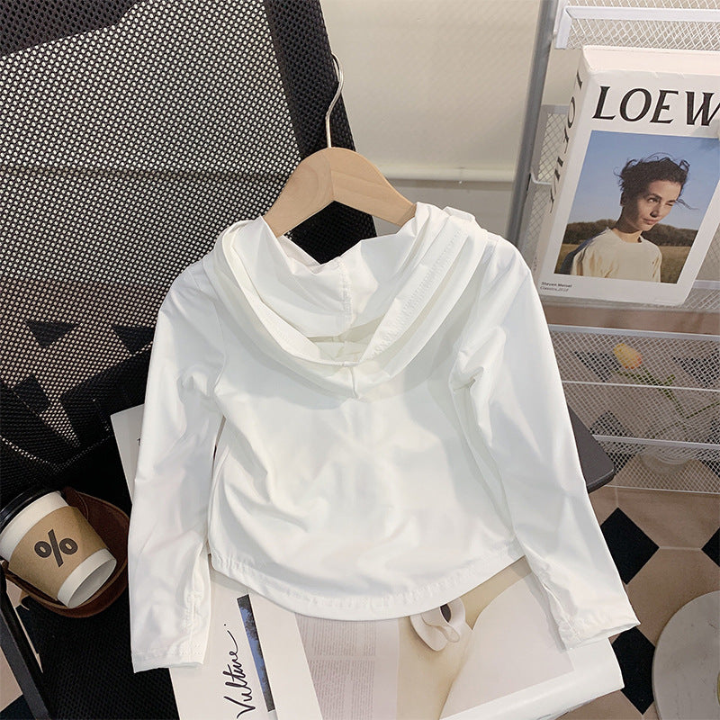 Mädchen Nan leichte atmungsaktive Kapuzenwindjacke mit vorderen Pattentaschen R&B