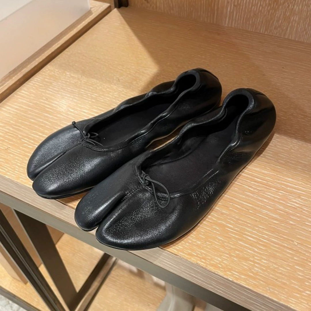 Damen Ballerinas mit abgerundetem Zehenbereich und schnürbarem Detail R&B