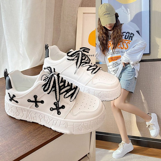 Damen Sportliche Sneakers mit atmungsaktivem Obermaterial und trendigem Design R&B