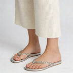 Damen Zehentrenner-Sandalen mit luxuriösem Kettenakzent und komfortablem Fußbett R&B