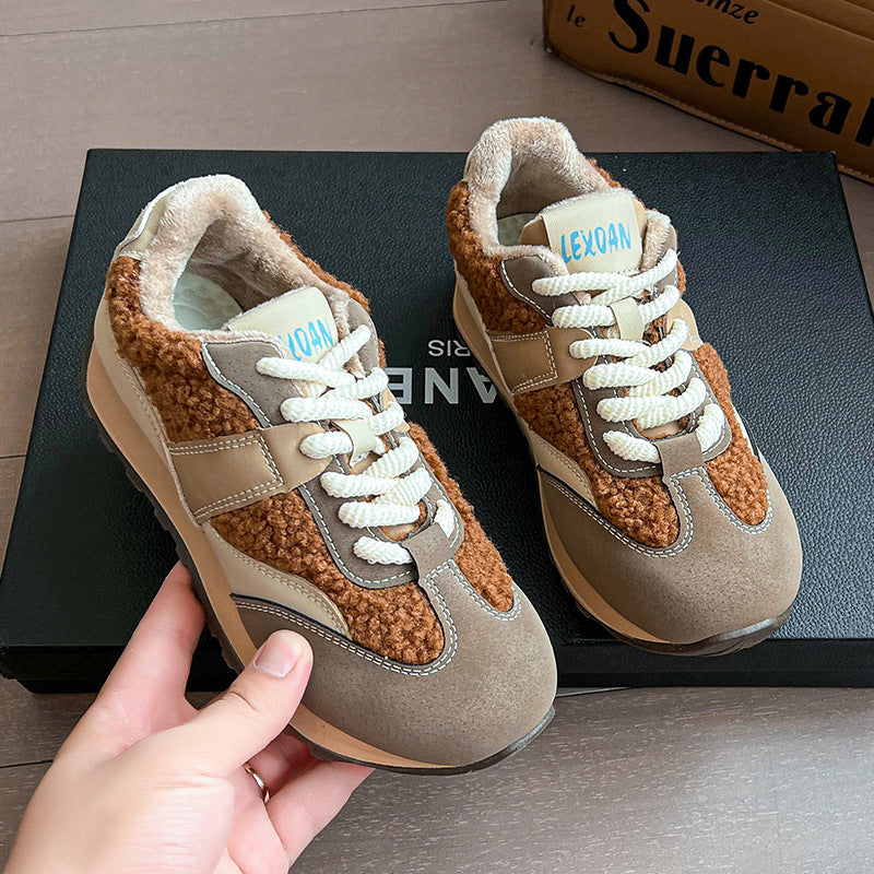 Damen Komfortable Sneaker mit flauschigem Obermaterial und stabiler Sohle