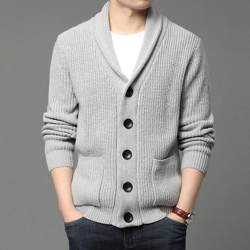 Herren kuschelige Strickjacke mit schickem Kragen und funktionalen Taschen R&B