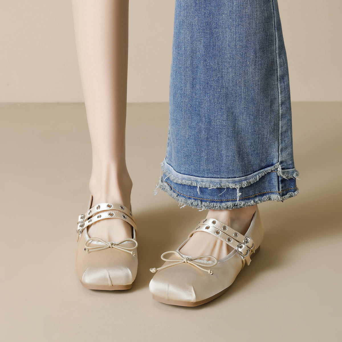 Damen Ballerinas mit verstellbarem Riemen und stilvollem Schleifendetail