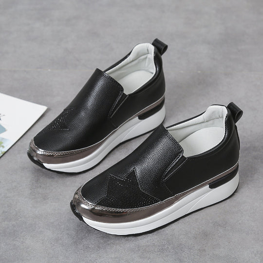 Damen sportliche Slip-On Sneakers mit glänzender Korksohle R&B
