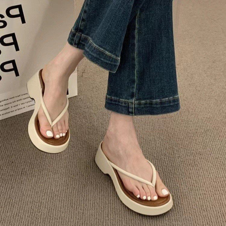 Damen komfortable Zehentrenner-Sandalen mit stützendem Plateau EB