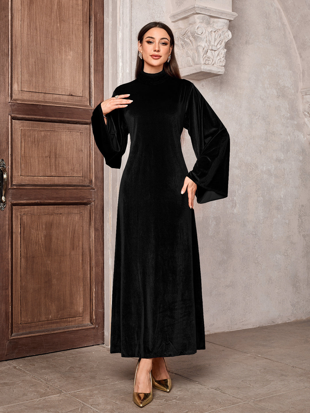 Damen Elegantes Maxikleid mit weitem Kragen und extravaganten Ärmeln R&B