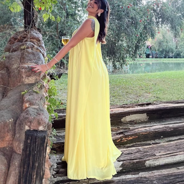 Damen Maxikleid mit innovativem Halterneck und fließendem Schnitt R&B