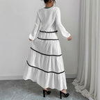 Damen Maxi-Kleid mit verspieltem Schnürungsausschnitt und elegantem Rüschenboden R&B