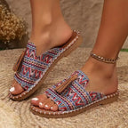 Damen Modische Clogs mit folkloristischem Muster