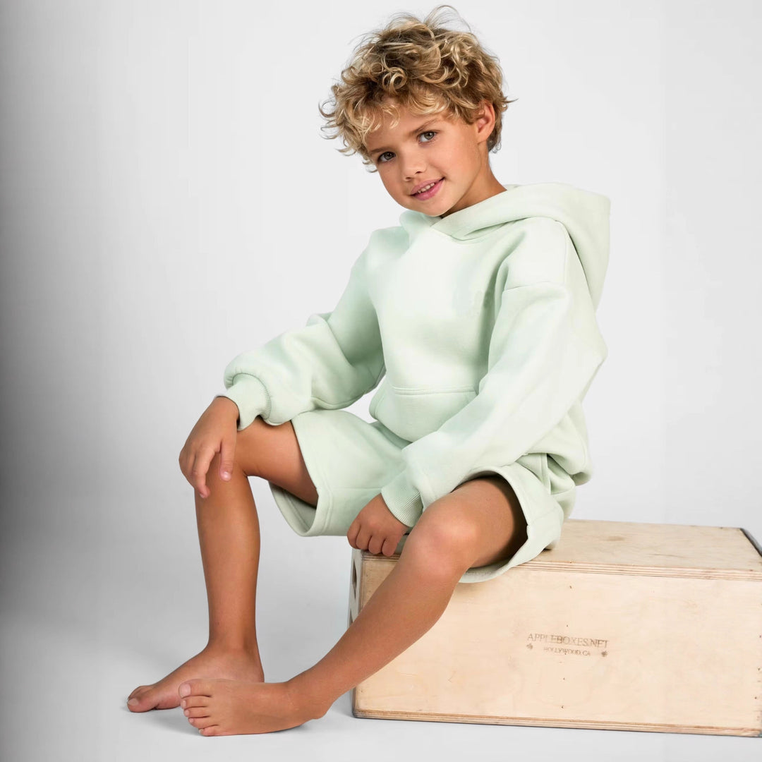 Damen Kapuzensweatshirt und Shorts-Set aus weichem Fleece mit praktischen Taschen R&B