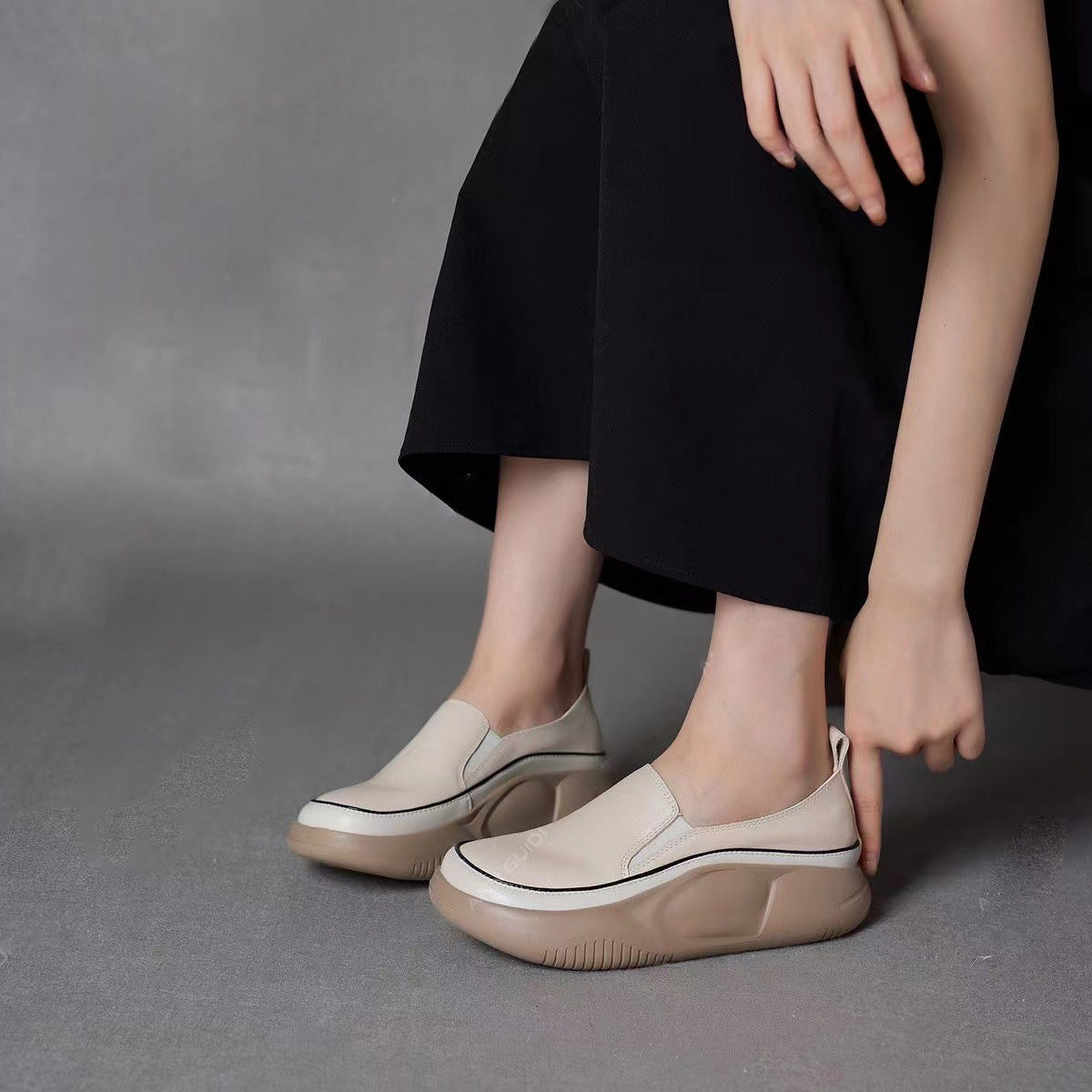 Damen Slip-On Sneakers mit ergonomischem Design und strukturiertem Obermaterial R&B