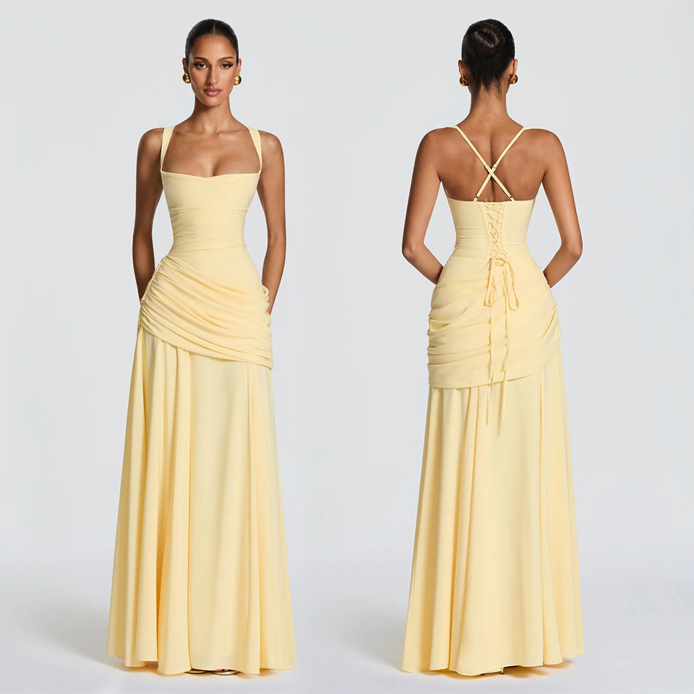 Damen Elegantes, schulterfreies Abendkleid mit raffinierten Drapierungen und fließendem Schnitt EB