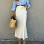 Damen Eleganter Satinrock mit schmalem Schnitt und Schlitz R&B
