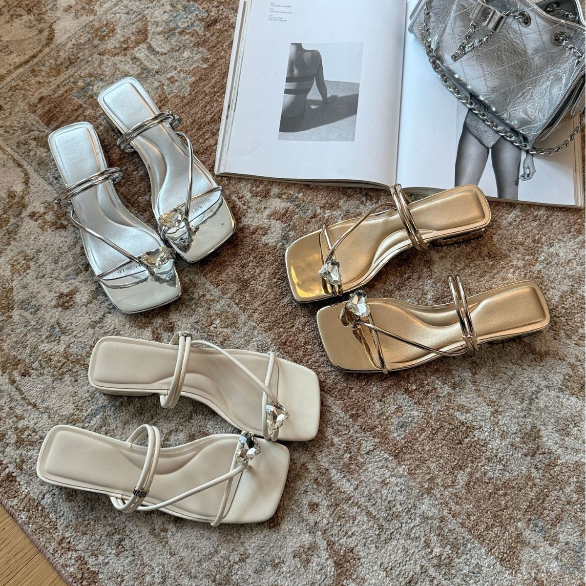 Damen Elegante und bequeme Sandalen mit modischem Riemendesign und hochwertiger Oberflächenstruktur R&B